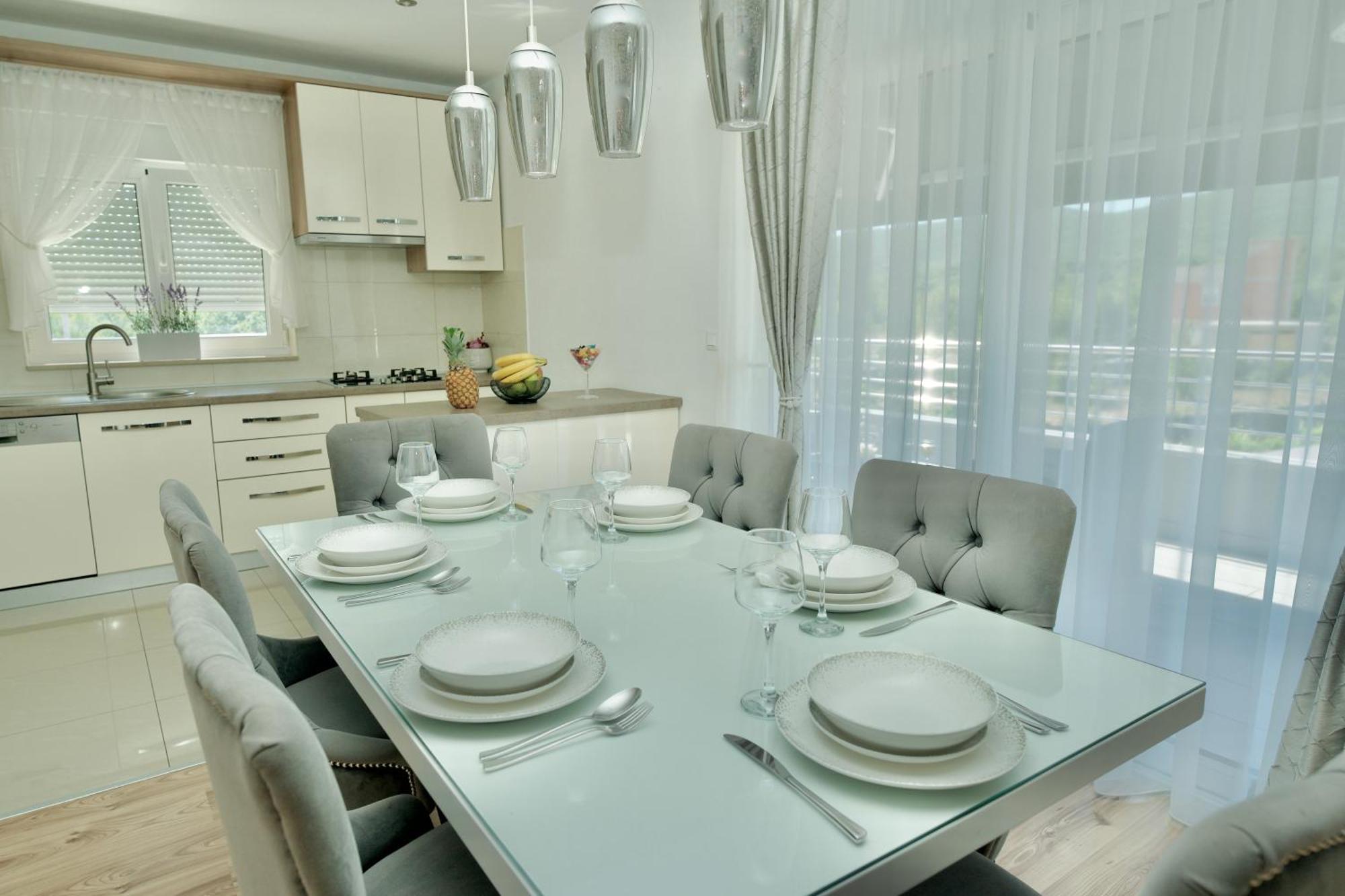 Apartment Lana Bristivica Екстер'єр фото